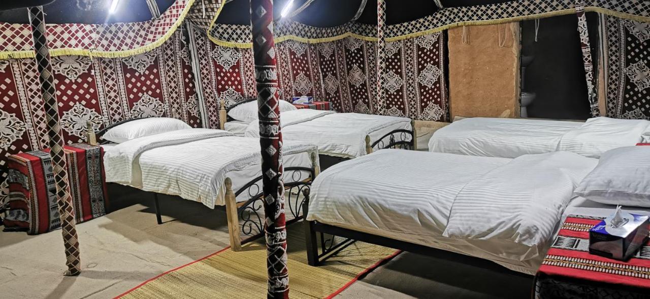 Desert Wonders Camp Ḩawīyah Buitenkant foto