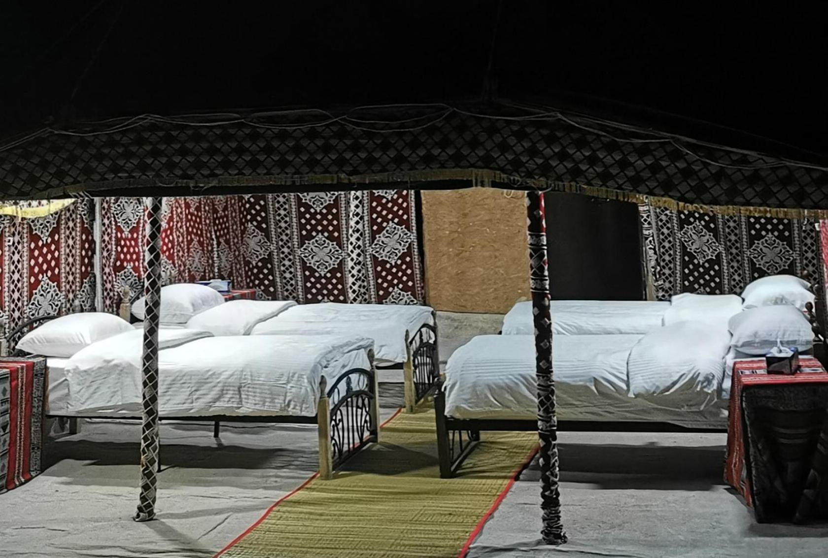 Desert Wonders Camp Ḩawīyah Kamer foto