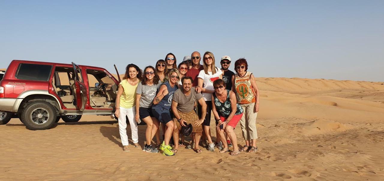 Desert Wonders Camp Ḩawīyah Buitenkant foto